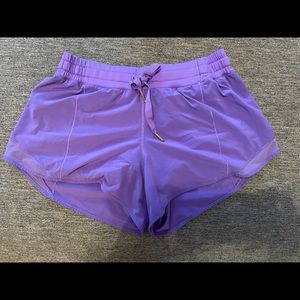 Lululemon Hotty Hot Short Long size 8